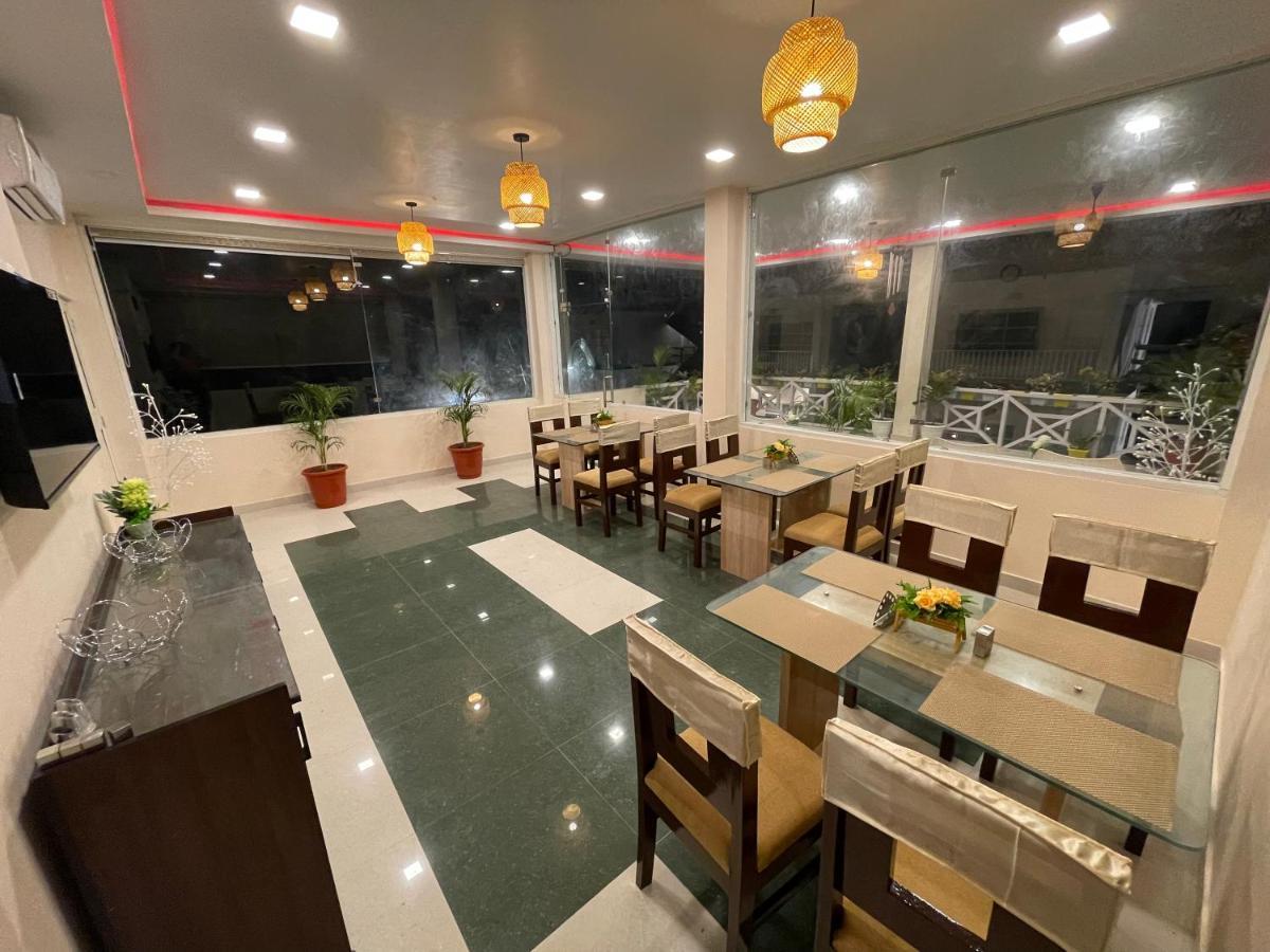 Jaldapara Forest Tourist Lodge Jftl Madari Hat Buitenkant foto