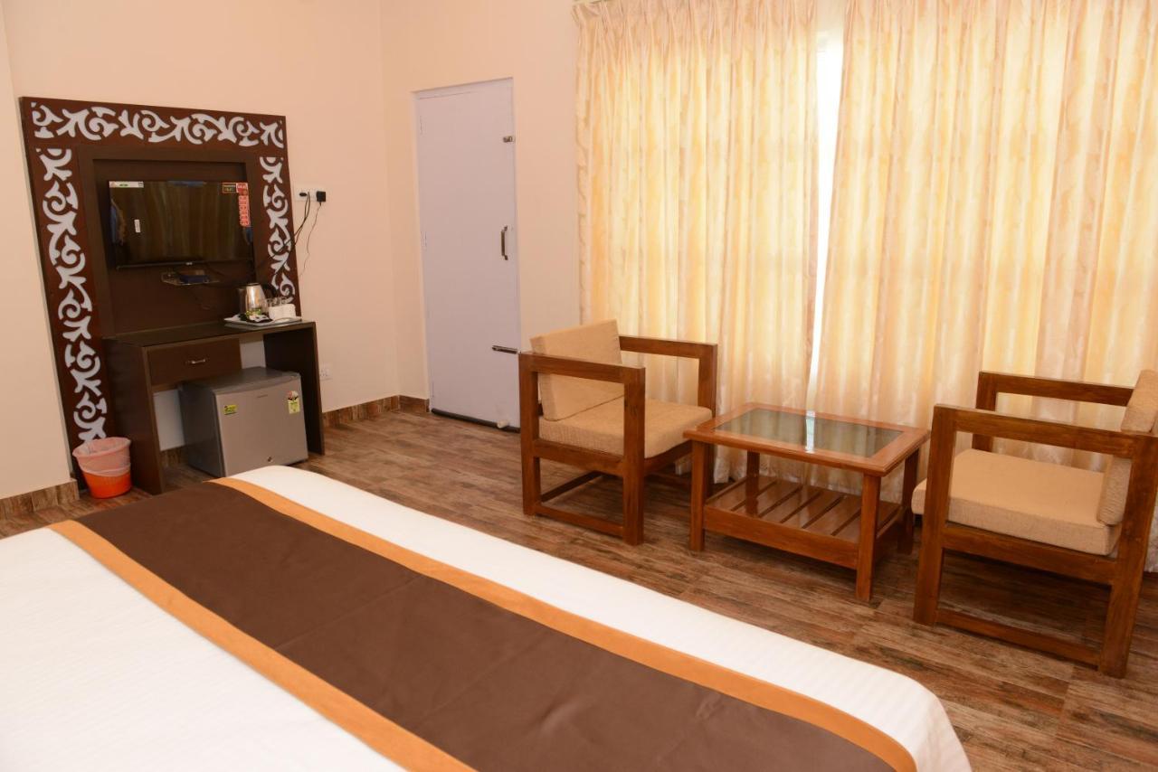 Jaldapara Forest Tourist Lodge Jftl Madari Hat Buitenkant foto